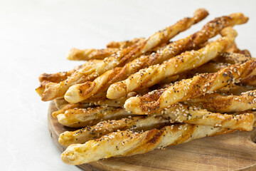 Salty and crispy puff pastry with sesame and chia seeds
