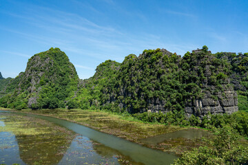 世界遺産　ベトナムの景観関連遺産　タムコック