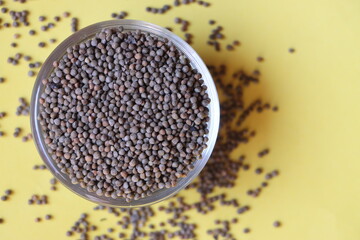 Silam, Perilla frutescens seeds din a bowl