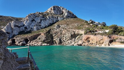 Naklejka premium Vistas de la famosa Cala de la Granadella en Javea, Xabia, Alicante (España) 