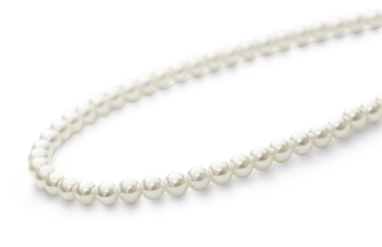 White pearl necklace of one string