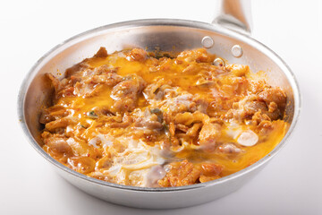 豚キムチ　卵とじ