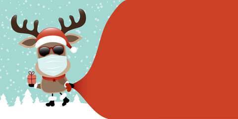 Rentier Maske Mit Sonnenbrille Zieht Sack Vorwärts Wald Türkis Dunkelrot