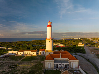 Faro del Cabo de Sines en el Distrito de Setúbal , Portugal 