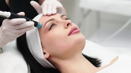 A cosmetologist performs hydropeeling, deeply cleansing and rejuvenating the client's skin in a modern clinic. Perfect for showcasing advanced beauty treatments and glowing skin results. - Powered by Adobe