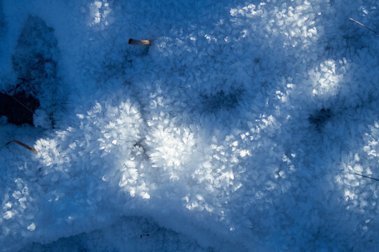 Snow patterns on the snow