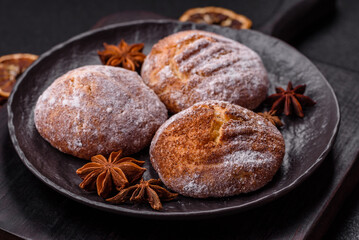 Delicious round freshly baked cinnamon flavored cookies