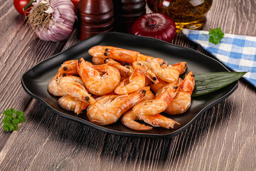 Steamed red prawn with spices