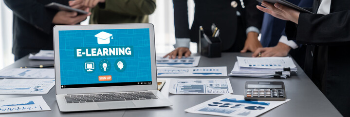 E-learning website with brisk sofware for student to study online on the internet network