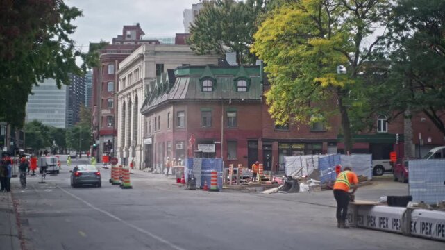 travaux dans les rue de Montr&eacute;al