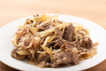 牛皿（こんにゃく入り）