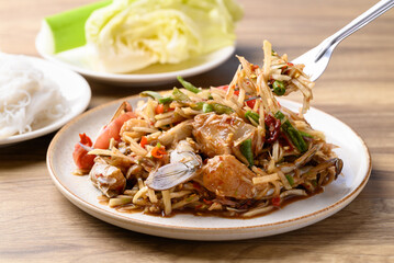 Spicy papaya salad with blue crab (Som Tum), Thai food