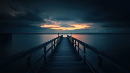 Obraz premium Wooden Pier in the Misty Dawn