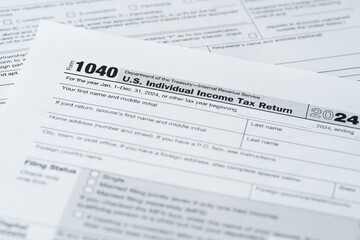 Obraz premium 1040 Tax Form, Federal Income Tax Return, Individual Filing Document, Paper Close-Up