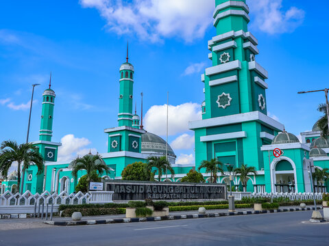 Baitul Hikmah Grand Mosque at Berau Regency, East Borneo, Indonesia.