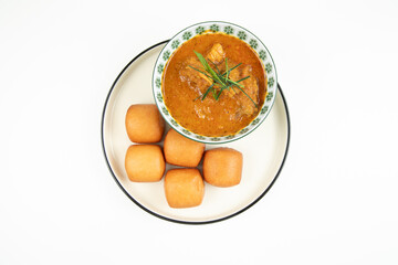 Indulge in the savory flavors of curry puffs and the soft texture of mantou, a classic dim sum pairing isolated on white background