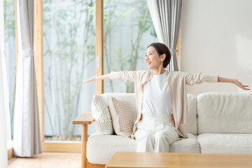 女性