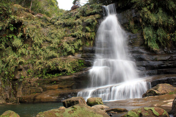 西表島のマーラー滝