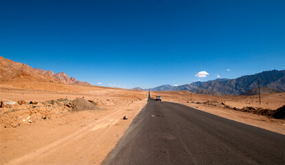 Himalayan Manali-Leh highway in Himalayas, Ladakh, India