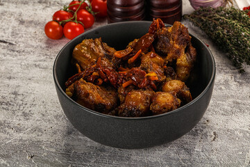 Baked oztail with tomato and carrot