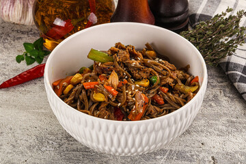 Soba with shredded pork and vegetables