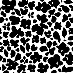 Fototapeta premium Beautiful floral seamless pattern. Cute natural background with small flowers