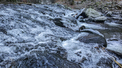 Ein frostiger Tag im niederbayerischen Perlbachtal