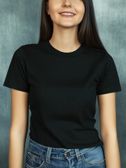 Obraz premium A clean and modern minimalist portrait of a woman in a simple black t-shirt.