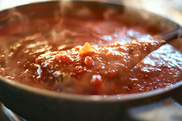 Freshly prepared pasta or pizza sauce