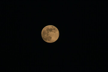 Photo de la Lune en hiver vue de la France