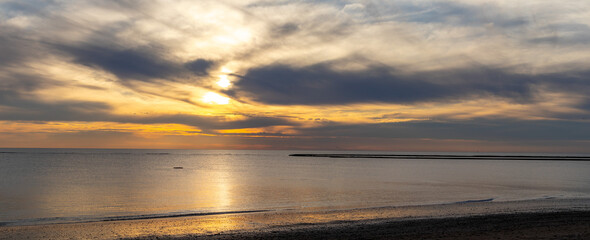 Rota, Stadt im Südwesten, Spanien,  Andalusien in der Provinz Cádiz / Costa de la Luz / Strand im Sonnenuntergang © Harald Schindler