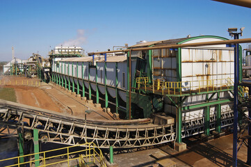 Obraz premium Usina de açúcar Difusor