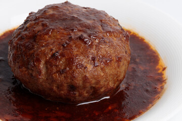 日本のデミグラスハンバーグ