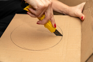 DIY cardboard cutting utility knife, drawing precise circular shapes for crafting, recycling,...