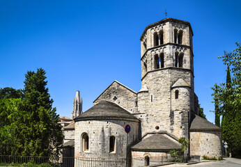 
Monestir de Sant Pere de Galligants (Sant Pere de Galligants), Benedictine abbey, currently home to the Archaeological Museum of Catalonia, Girona, Spain.