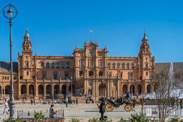 Obraz premium Pavillon auf der Plaza de España im Parque de María Luisa, Sevilla, Spanien, Andalusien