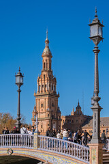 Fototapeta premium Pavillon auf der Plaza de España im Parque de María Luisa, Sevilla, Spanien, Andalusien