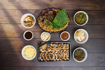 장어구이 상차림의 모습