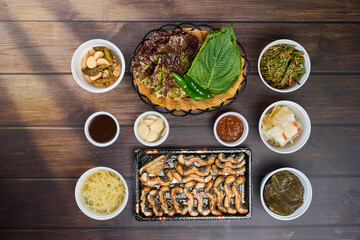 장어구이 상차림의 모습
