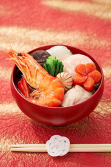 海老ののった豪華なお雑煮