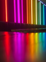 tubes lumineux dans un restaurant