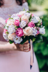 bride holding bouquet