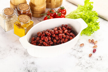 Canned red beans in the bowl