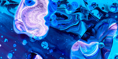 Unveiling the Intricate Allure of Liquid Art in Oil Paintings