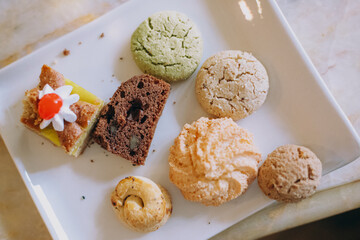 Sweet snack, cookies, shortbread, calorie counting, overweight, unhealthy food