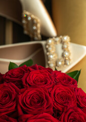 wedding rings and roses