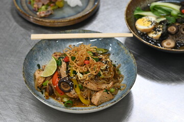 stir fry asia food konjac chicken noodles