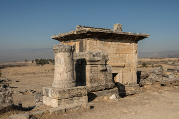 Hierapoli de Pamukkale, Turquía. Sitio arqueológico con anfiteatro romano. 