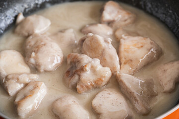 鶏むね肉のクリーム煮