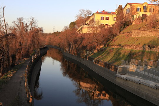 Canale a Tornavento al tramonto